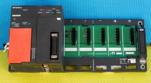 ����ϵ��PLC 